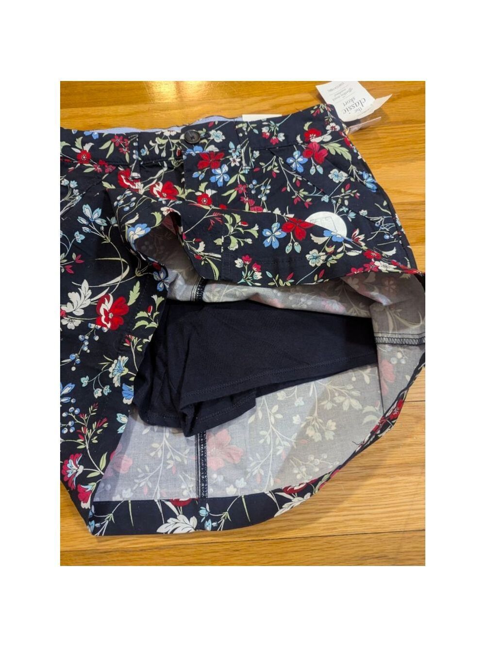 Croft & Barrow Black Floral Skort Mid Rise Size 6 - Picture 6 of 13
